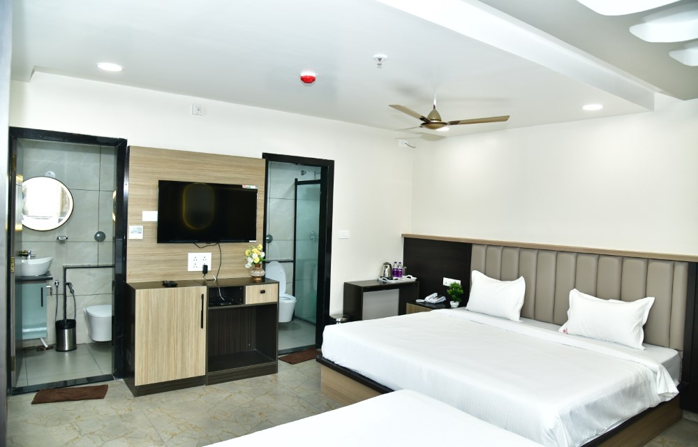 Rangam Luxury Suite Room